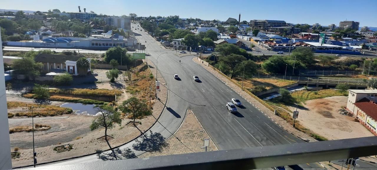 Kingelph Home-Stay Windhoek Exteriör bild