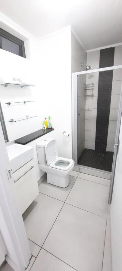 Kingelph Home-Stay Windhoek Exteriör bild