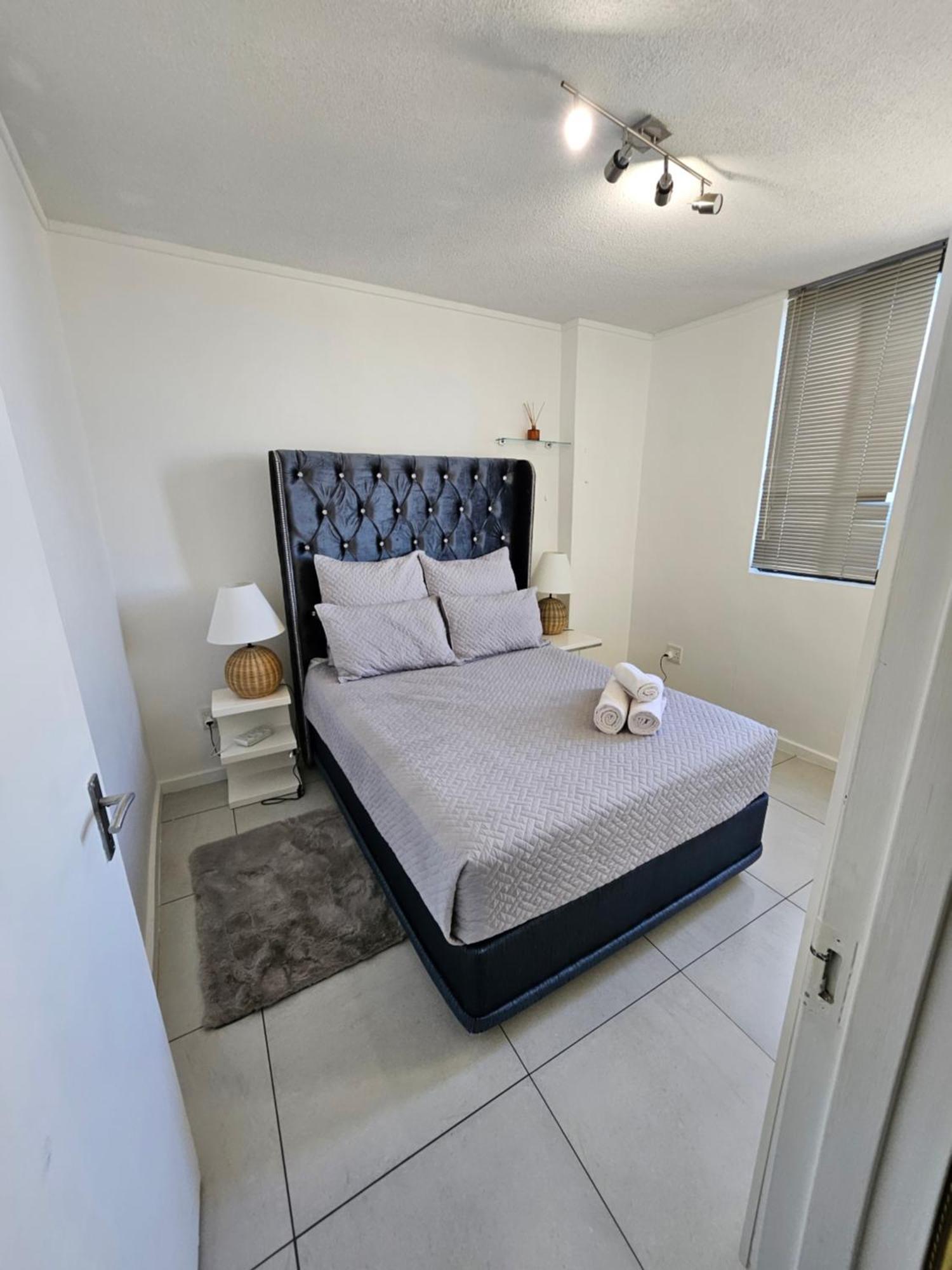 Kingelph Home-Stay Windhoek Exteriör bild